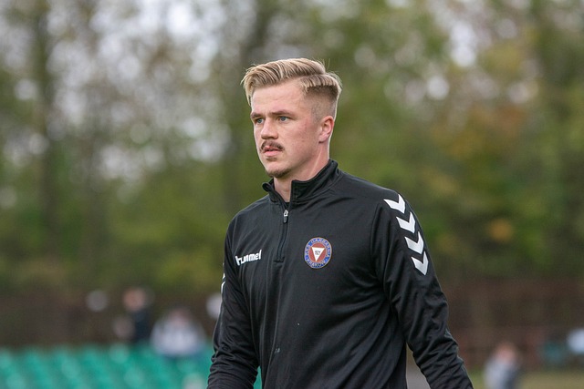 虽然两人处 虽然两人处